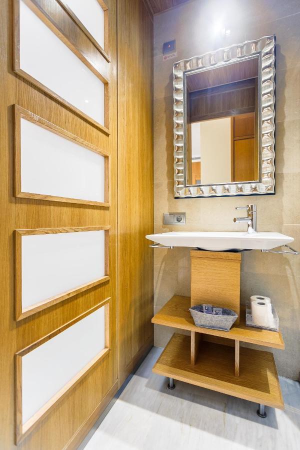 Apartamentos Catedral Севілья Екстер'єр фото